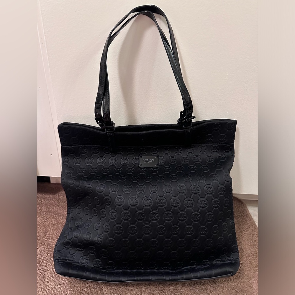 Authentic Black Michael Kors Tote bag-slightly used